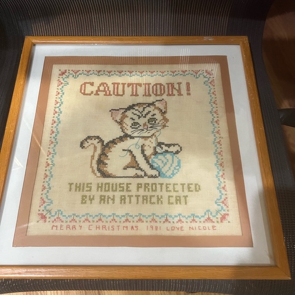 Cat lover Vintage counted cross stitch  kitty art - Picture 3 of 3